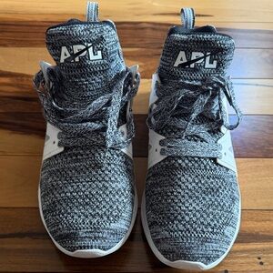 APL Men's Black and White Knit Sneakers